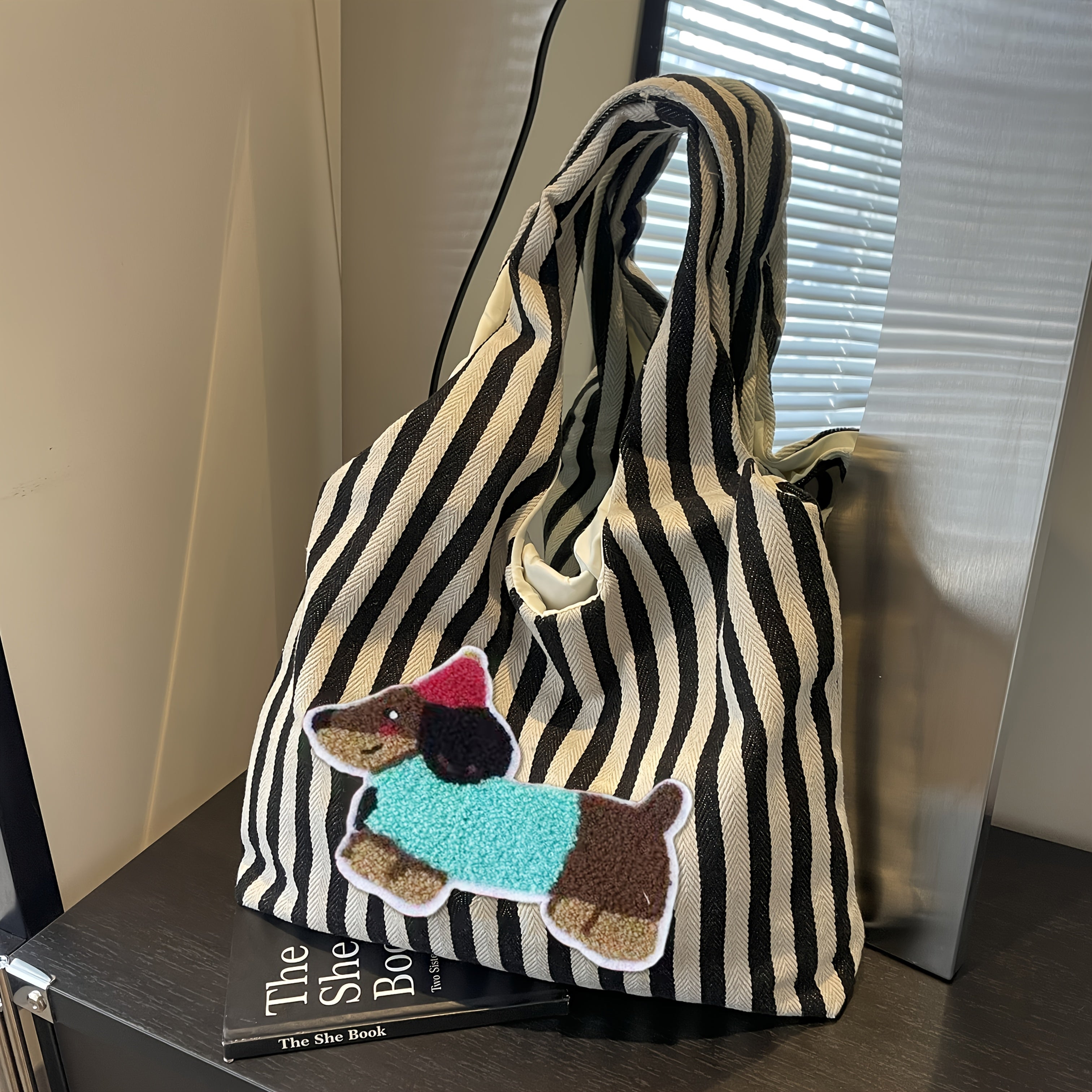 1 Cute Dachshund Tote 1 Cute Dachshund Illustration Red\u002FBlack Lightweight Tote Bag | Office Computer Bag