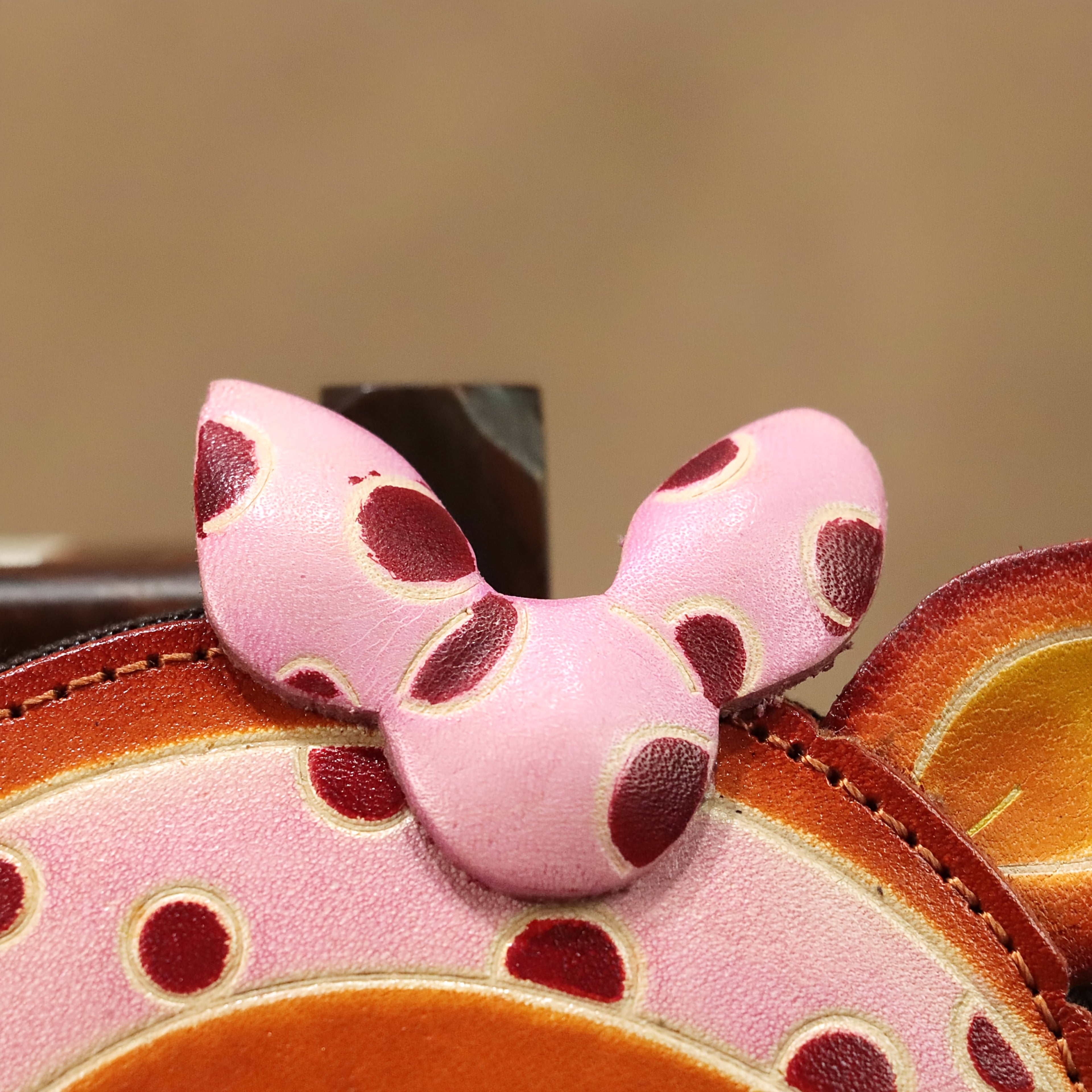 Handcrafted Retro Bowknot Headscarf Pig Purse - Genuine Leather Coin & Key Wallet with Zipper