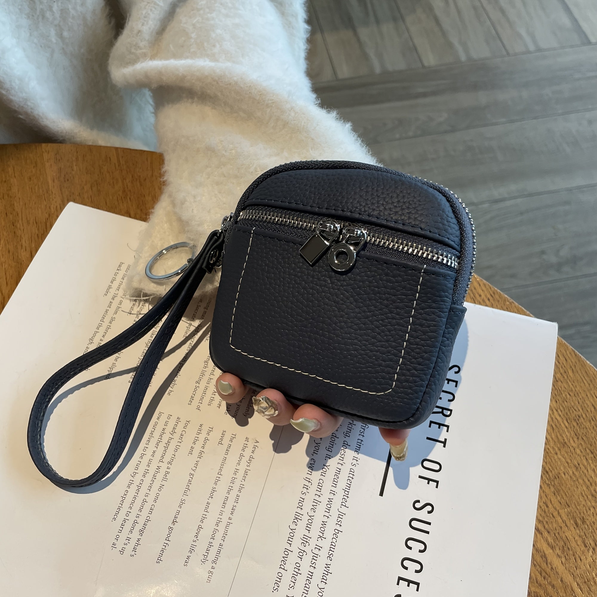 Genuine Leather Mini Coin Purse - Women's Zipper Handbag, Card Holder, Key Bag | Trendy, Compact, Cow Leather