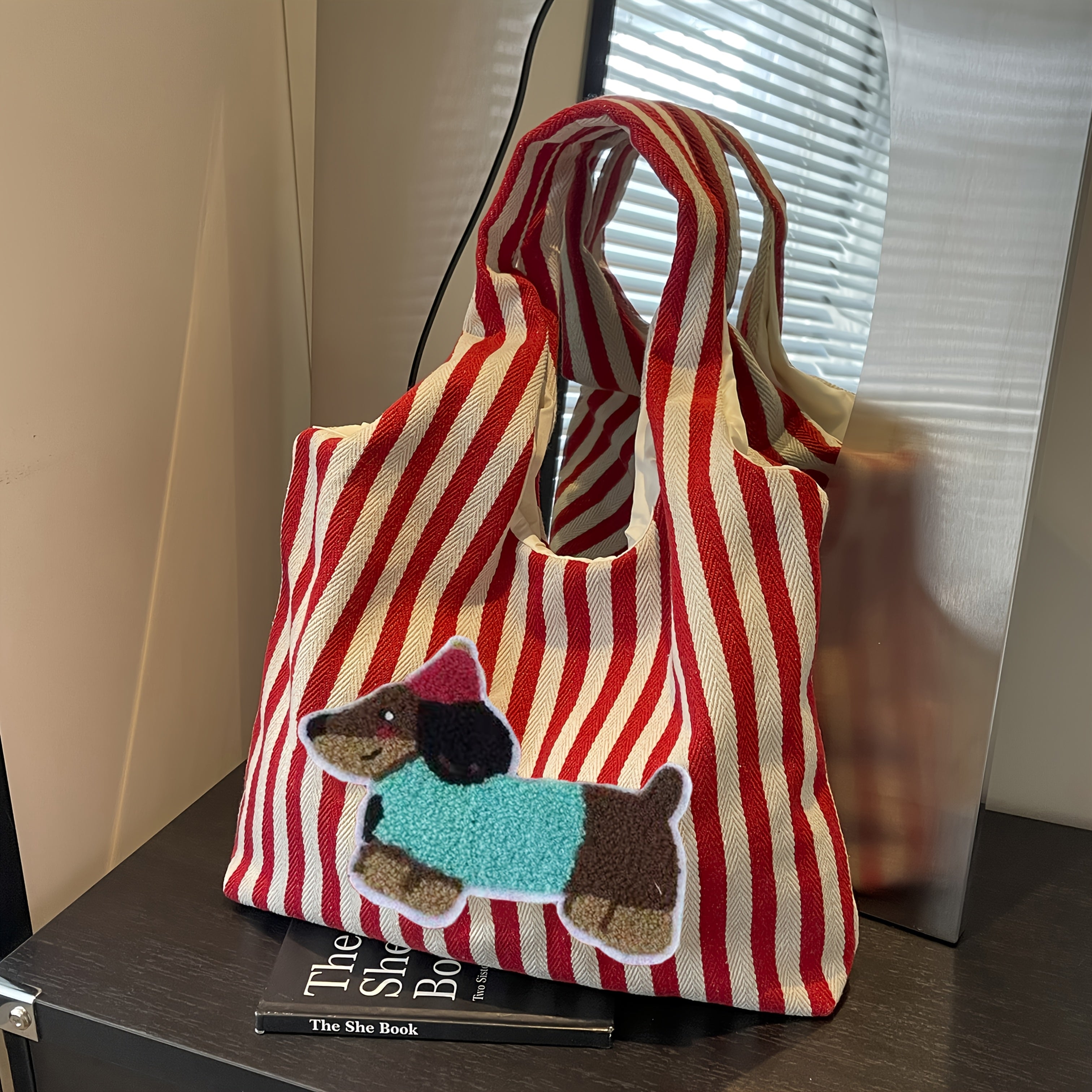 1 Cute Dachshund Tote 1 Cute Dachshund Illustration Red\u002FBlack Lightweight Tote Bag | Office Computer Bag