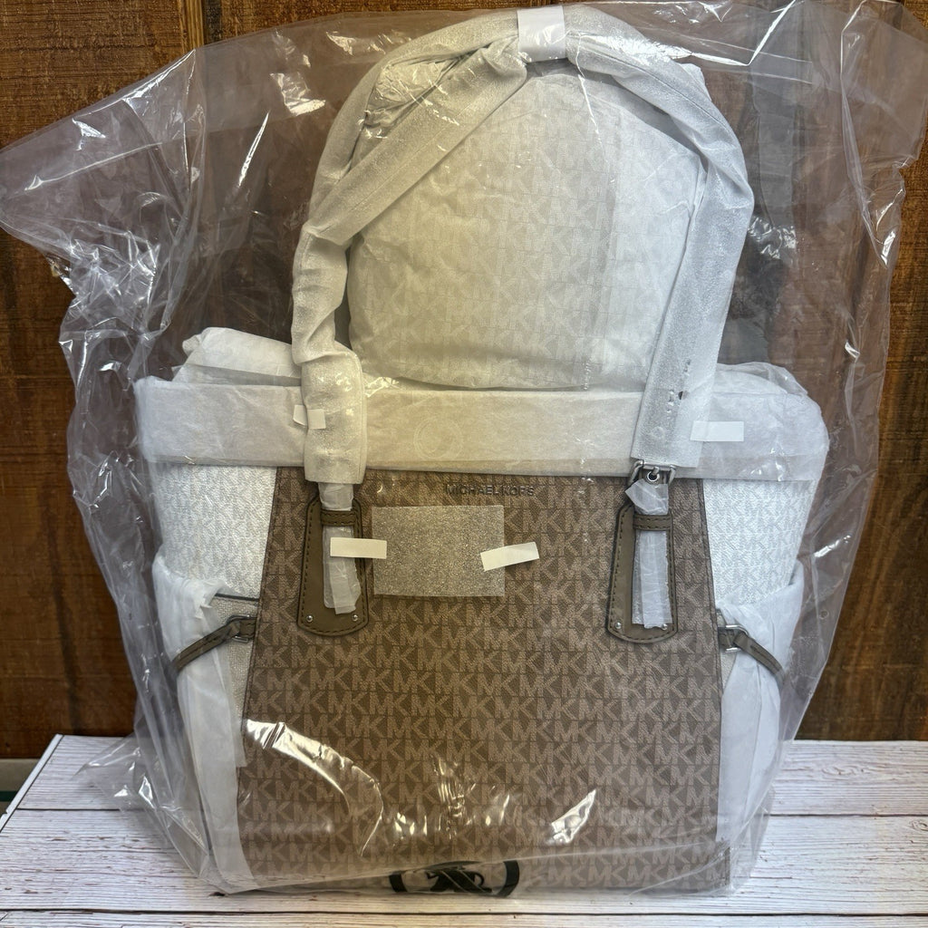 Michael Kors Voyager Large Color-Block Signature Logo Tote - Driftwood